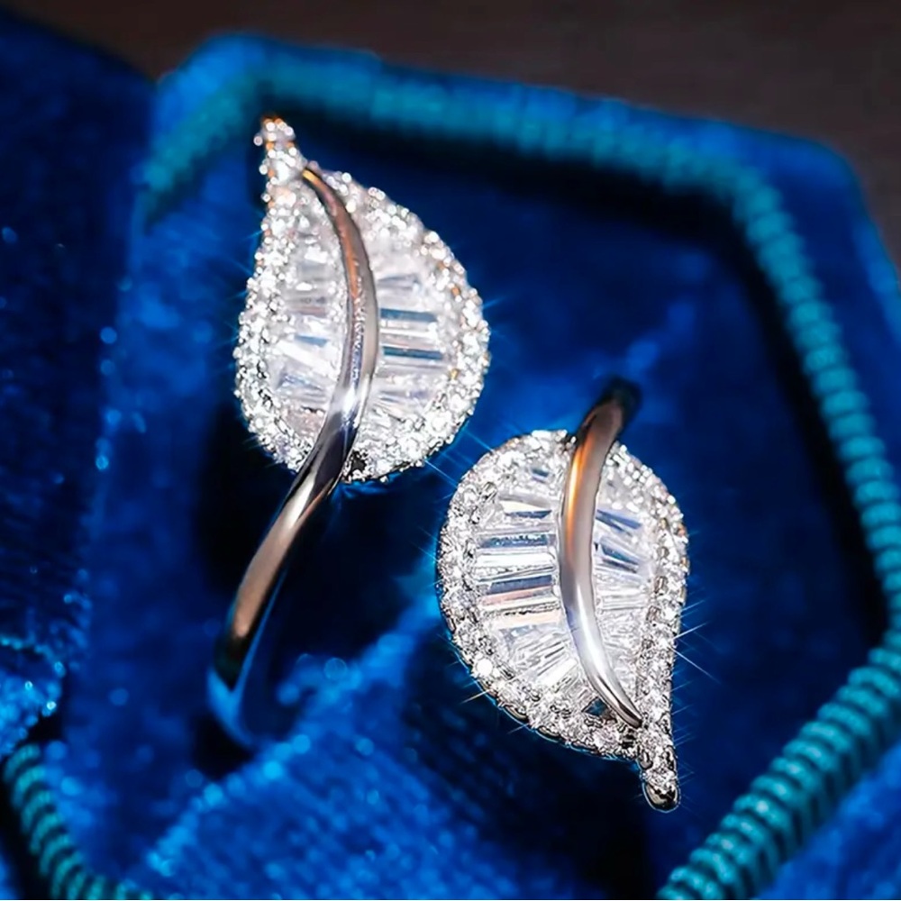 Copper Gorgeous Style Ring With Leaf Opening - image 5